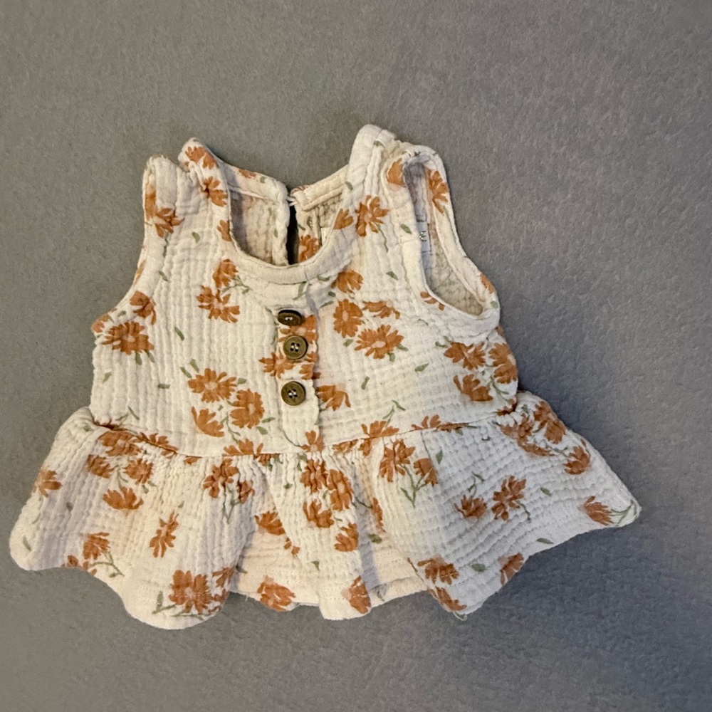6-12 lot Cat & Jack White Baby Outfit - Picture 2 of 16